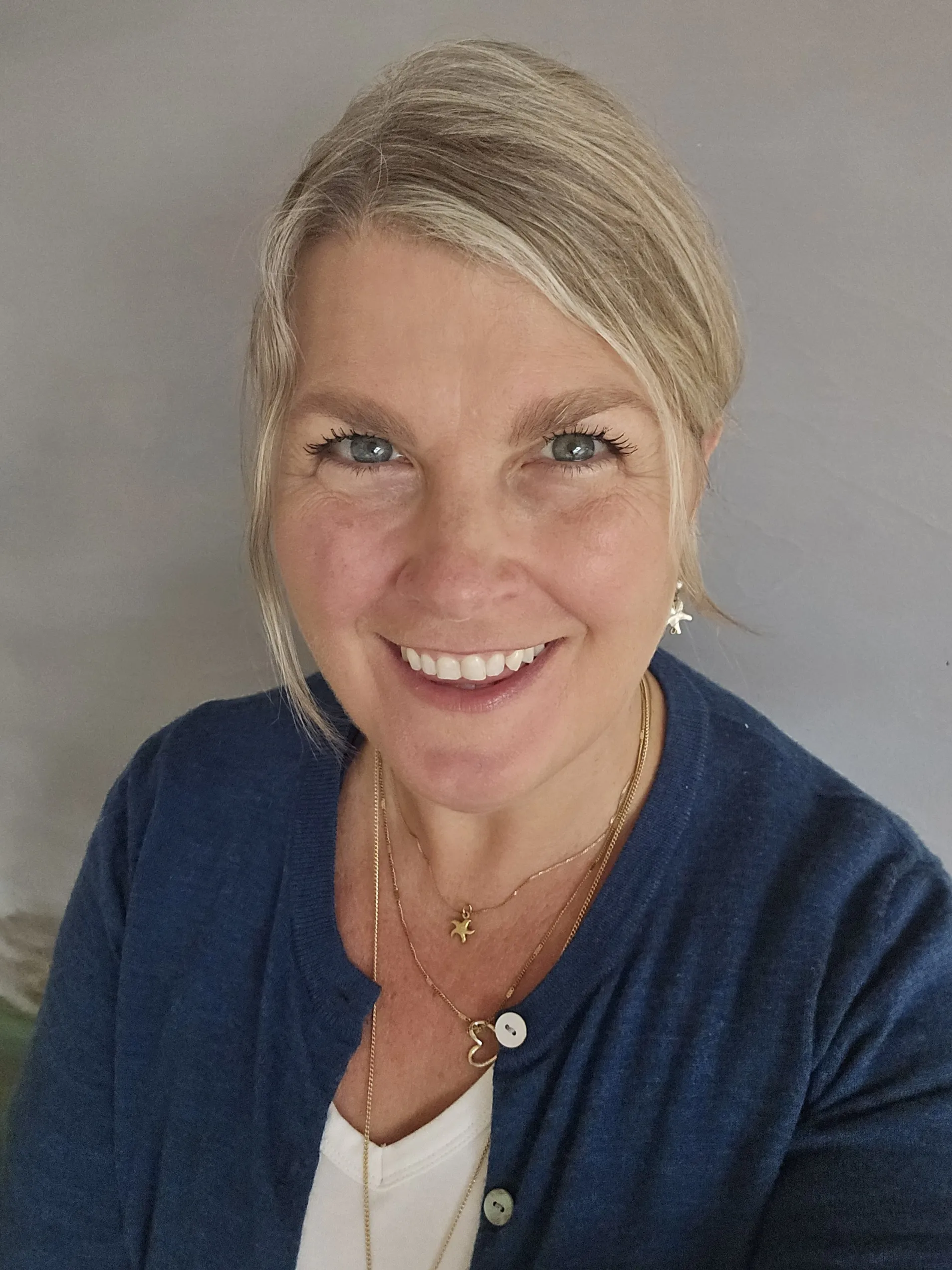 Jennifer Sunshine Singer , Wellness Coach, Author